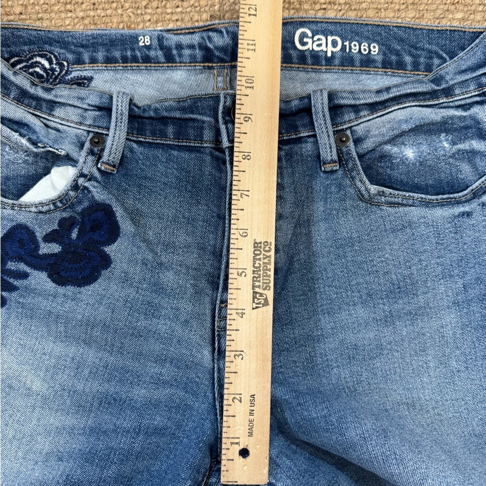 Gap 1969 Blue Floral Embroidered Jeans women’s size 28 - Picture 10 of 12